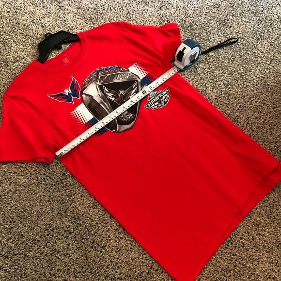 Washington Capitals Stanley Cup t-shirt in Medium - Picture 4 of 6
